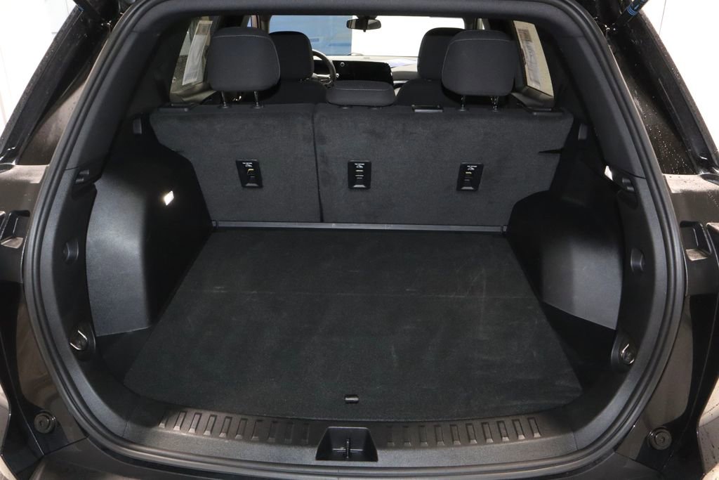Used 2025 Chevrolet Equinox LT AWD/4WD image 13