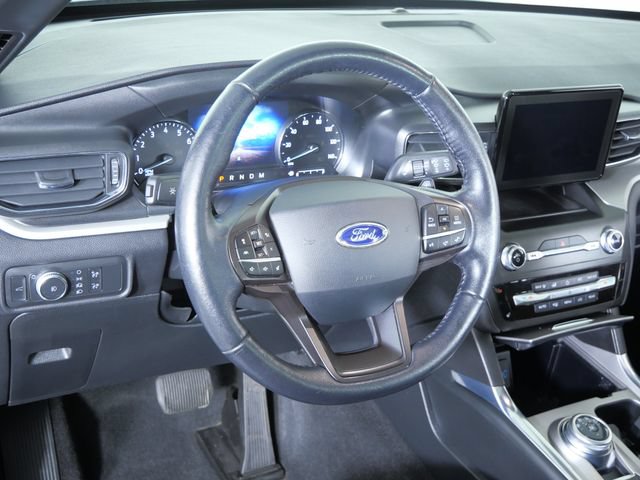 Certified 2020 Ford Explorer XLT w/ Equipment Group 202A AWD/4WD image 19