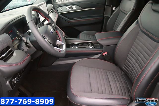 Certified 2025 Ford Explorer ST-Line w/ Premium Package AWD/4WD image 13