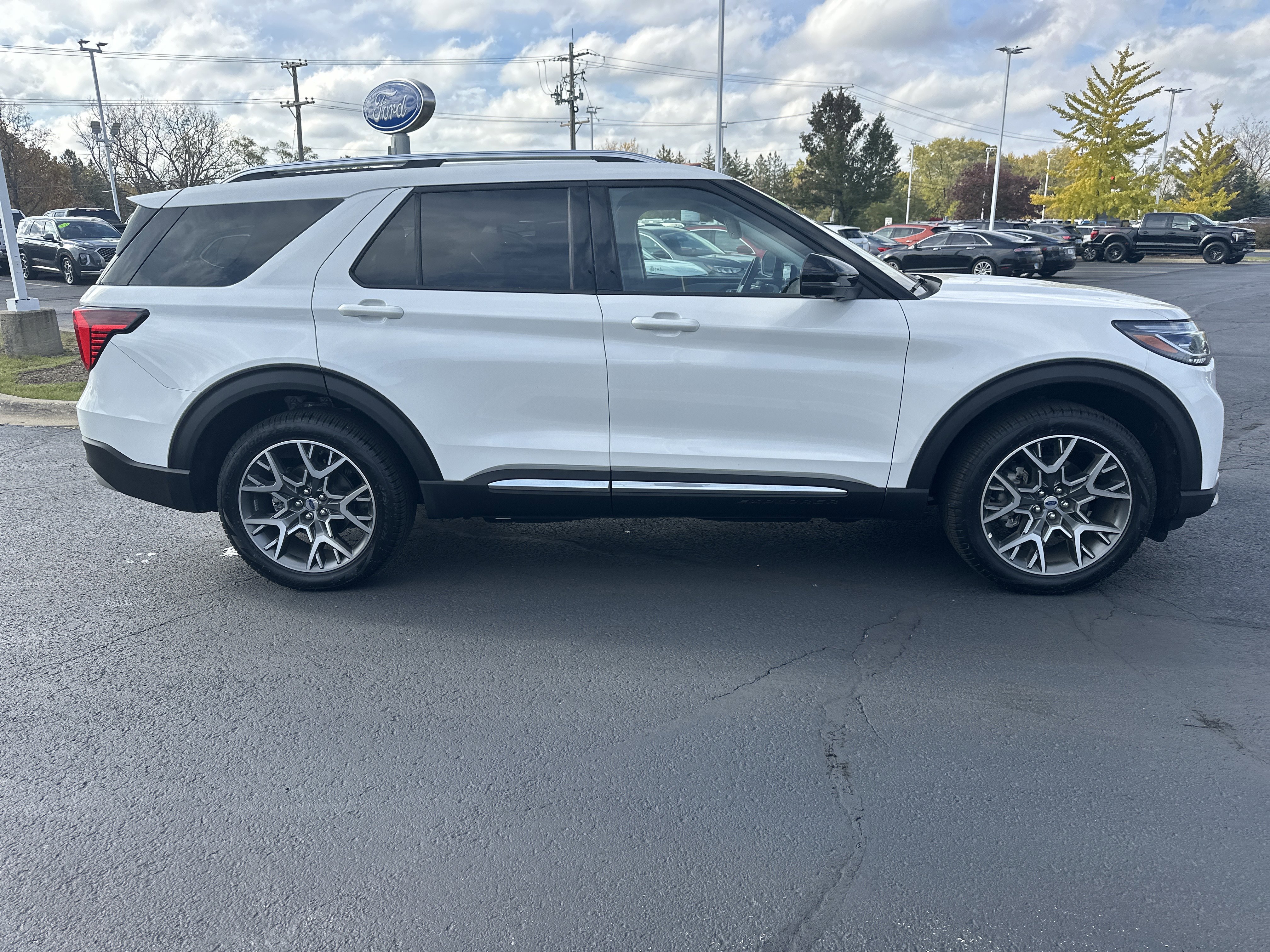 Certified 2025 Ford Explorer Platinum w/ Ultimate Package image 2