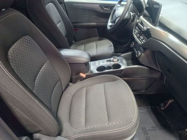 Certified 2025 Ford Escape Active AWD/4WD image 26
