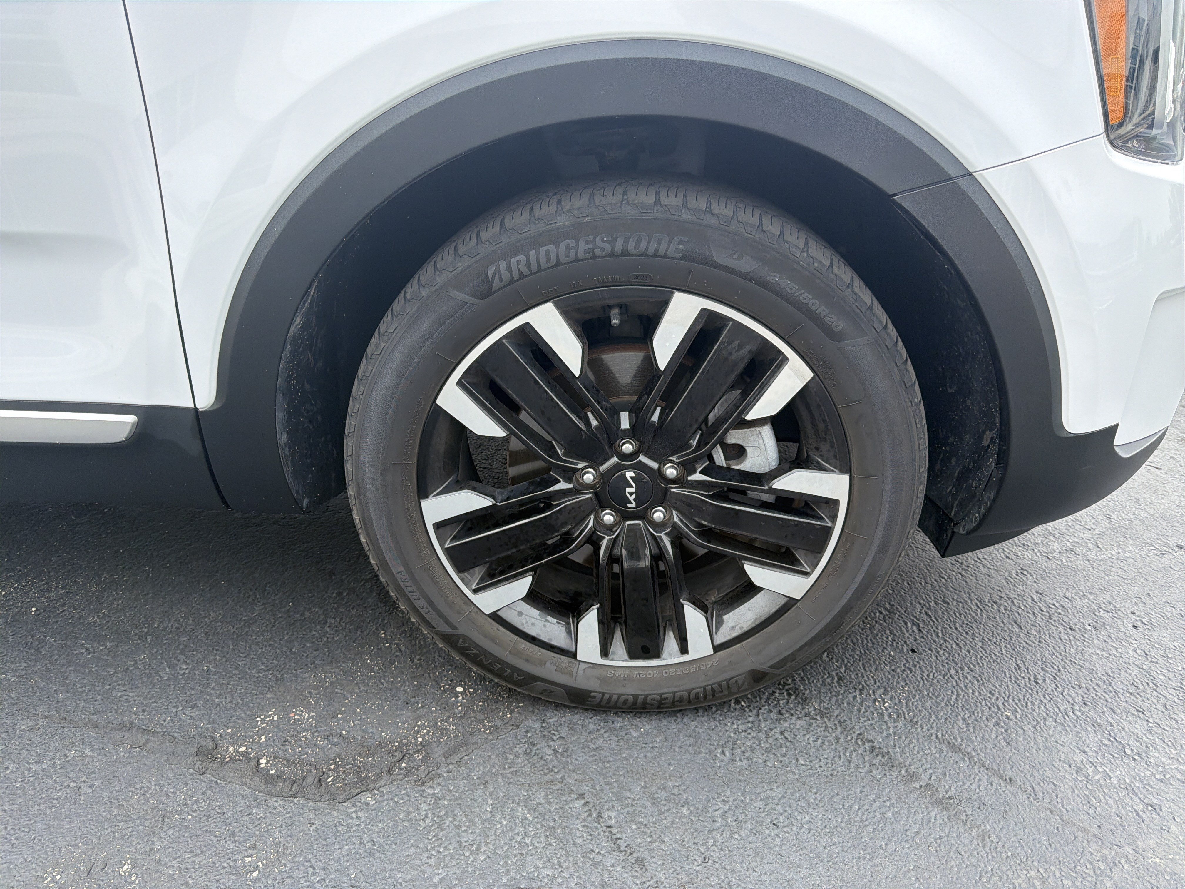 Used 2023 Kia Telluride SX AWD/4WD image 8