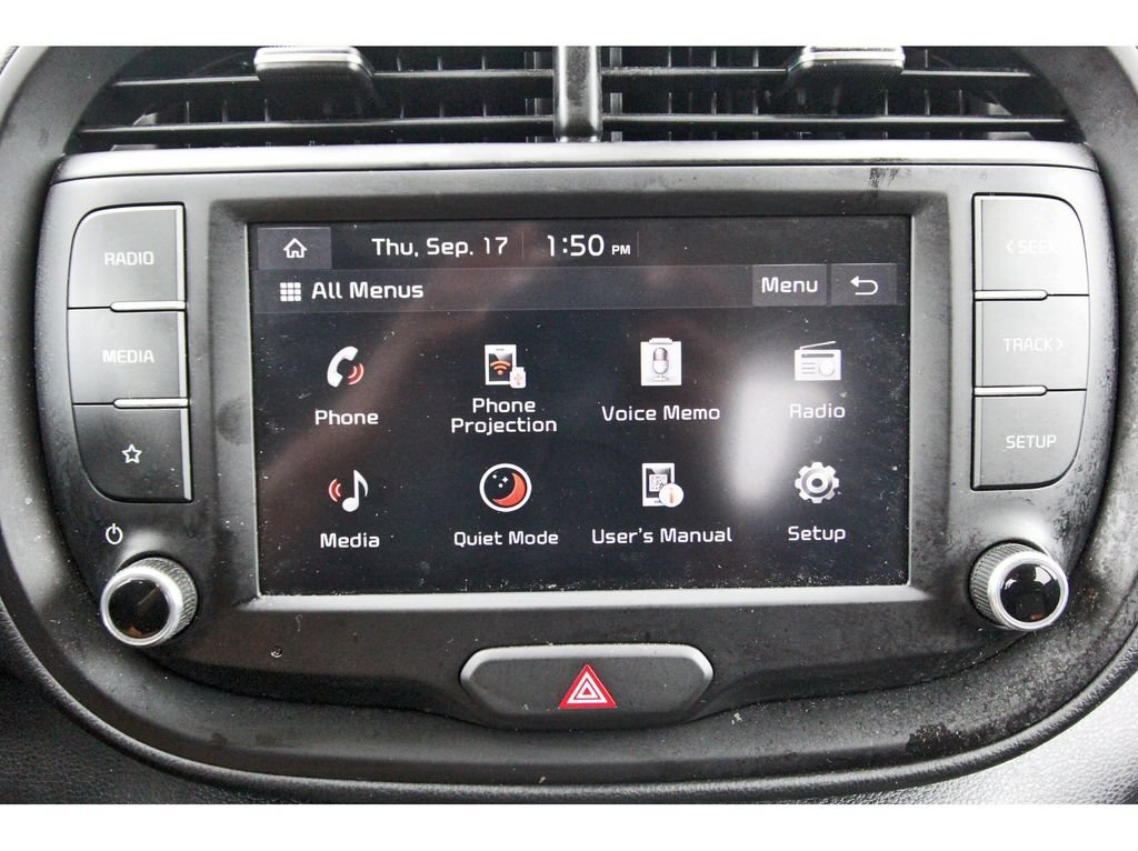 Used 2025 Kia Soul LX w/ LX Technology Package FWD image 26