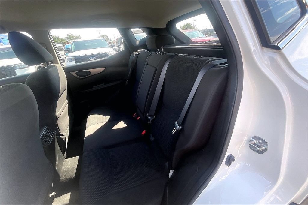 Used 2019 Nissan Rogue Sport S AWD/4WD image 25