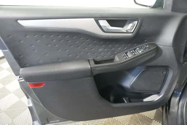 Certified 2020 Ford Escape SE image 24