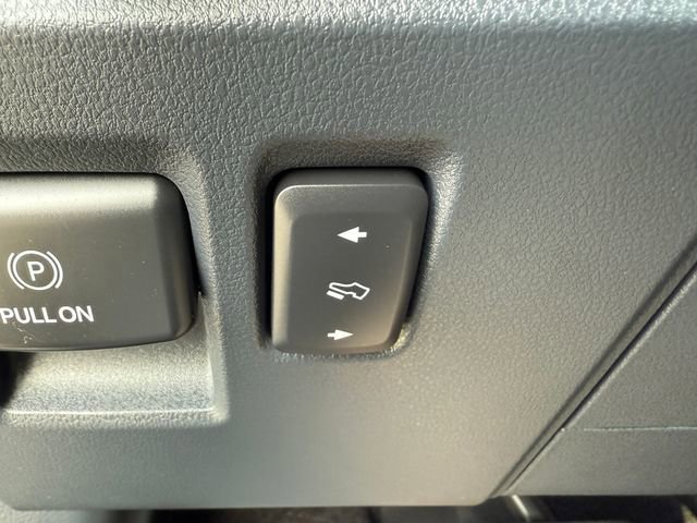 Certified 2022 Ford F150 XLT w/ Equipment Group 302A High image 28