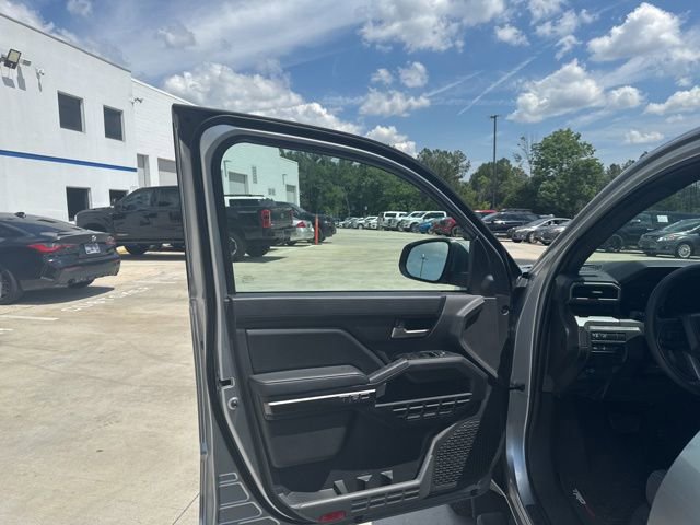 Used 2024 Toyota Tacoma TRD Off-Road AWD/4WD image 16