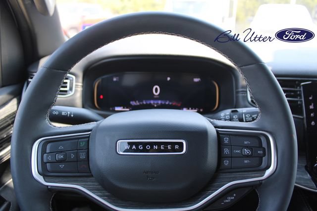Used 2022 Jeep Wagoneer Series II w/ Rear Seat Video Group 1 RWD image 22
