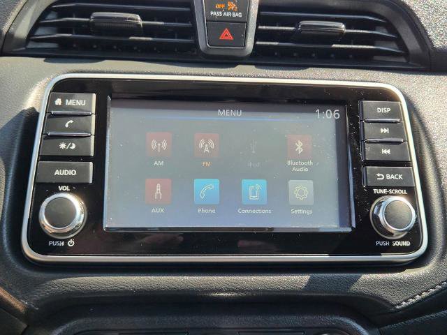 Used 2025 Nissan Versa S w/ Trunk Package image 17