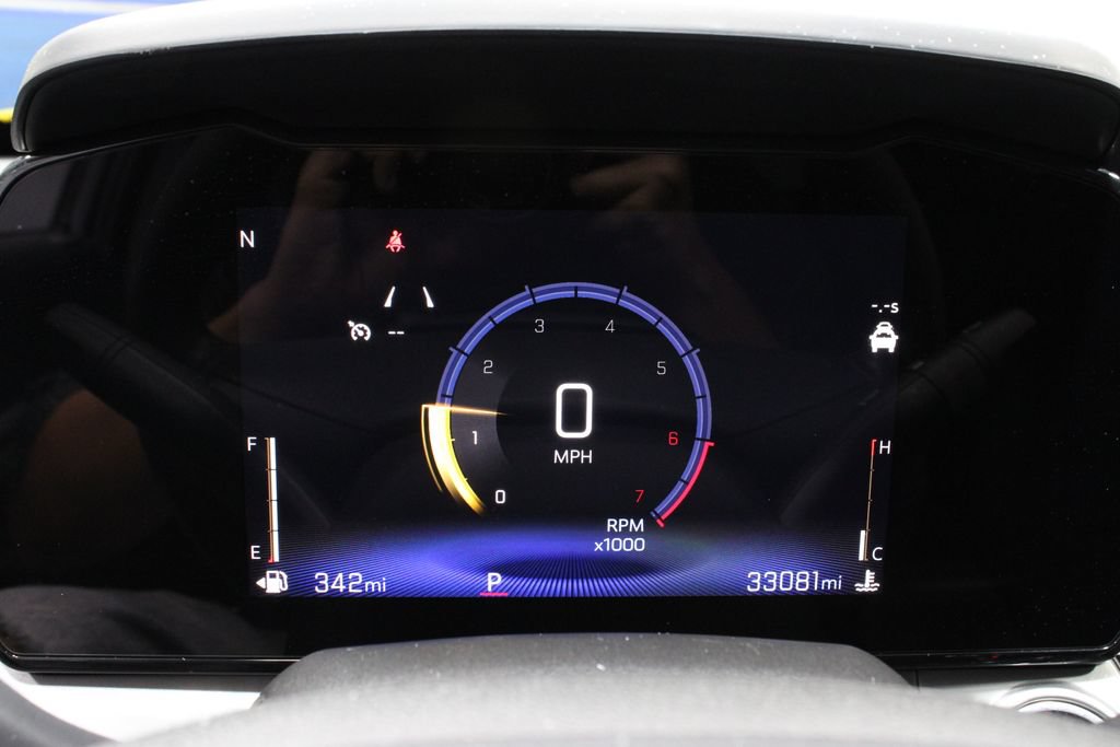 Used 2025 Chevrolet Trax LT FWD image 27