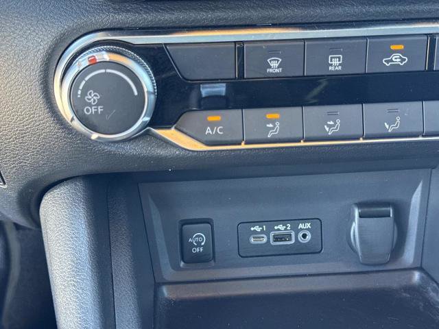 Used 2025 Nissan Sentra SV image 23