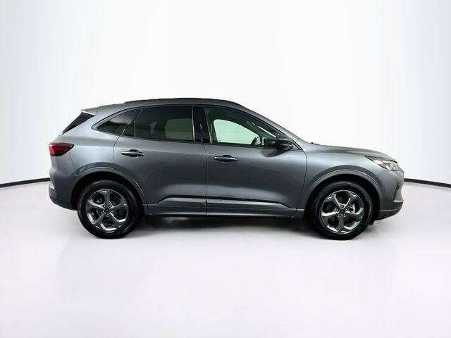 Certified 2023 Ford Escape ST-Line w/ Tech Pack #1 AWD/4WD image 10