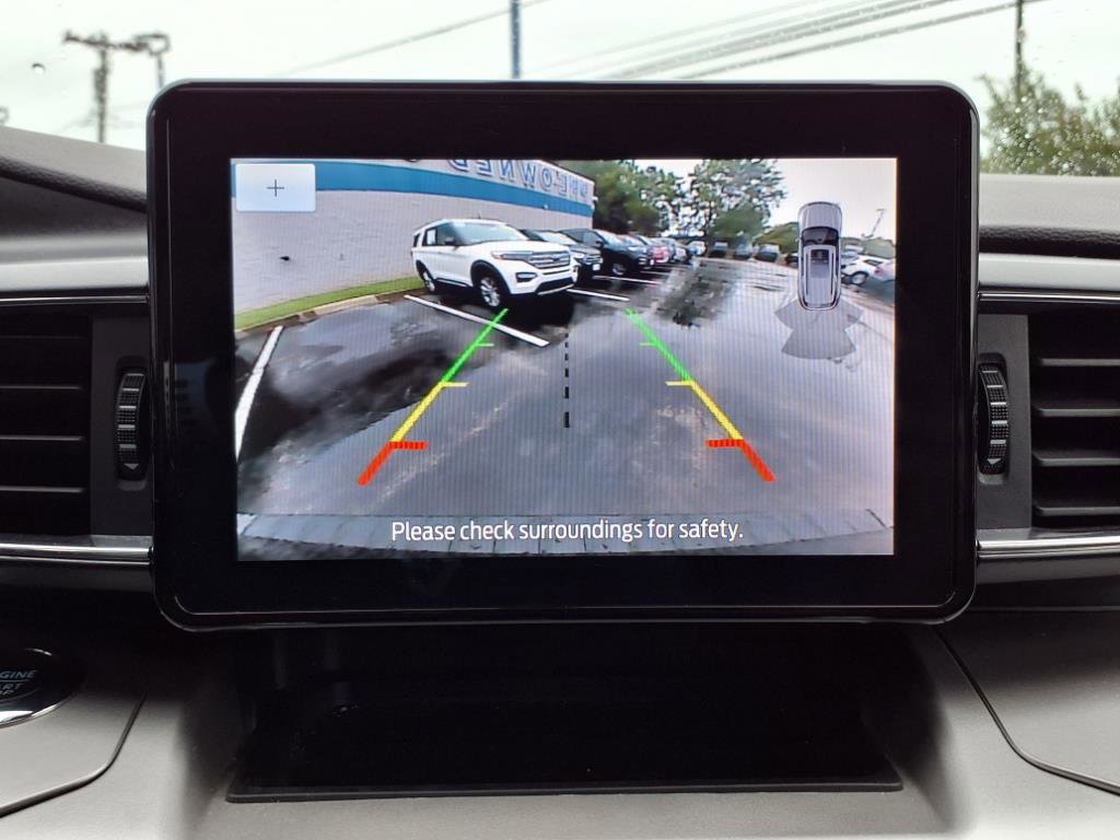 Certified 2022 Ford Explorer XLT w/ Equipment Group 202A image 30