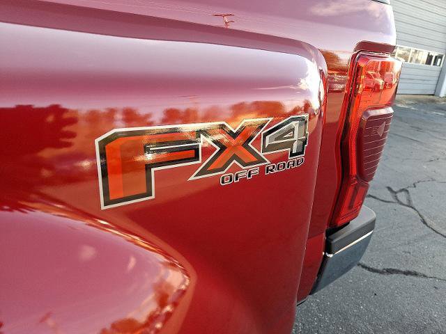 Certified 2022 Ford F350 Lariat w/ Lariat Ultimate Package image 32