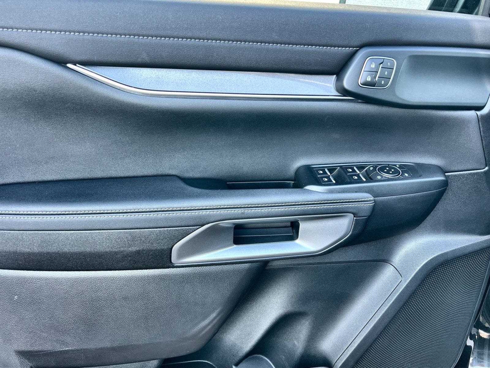 Certified 2025 Ford Ranger Lariat w/ FX4 Off-Road Package image 15