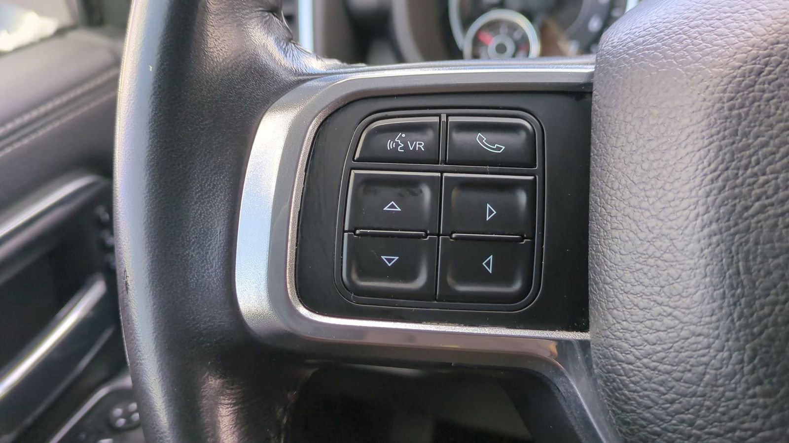 Used 2022 RAM 2500 Laramie w/ Night Edition image 29