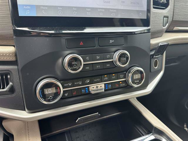 Certified 2023 Ford Expedition Limited RWD image 21