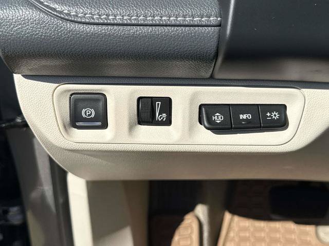 Used 2023 GMC Acadia Denali FWD image 21