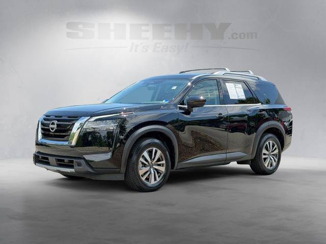 Used 2023 Nissan Pathfinder SL AWD/4WD image 17