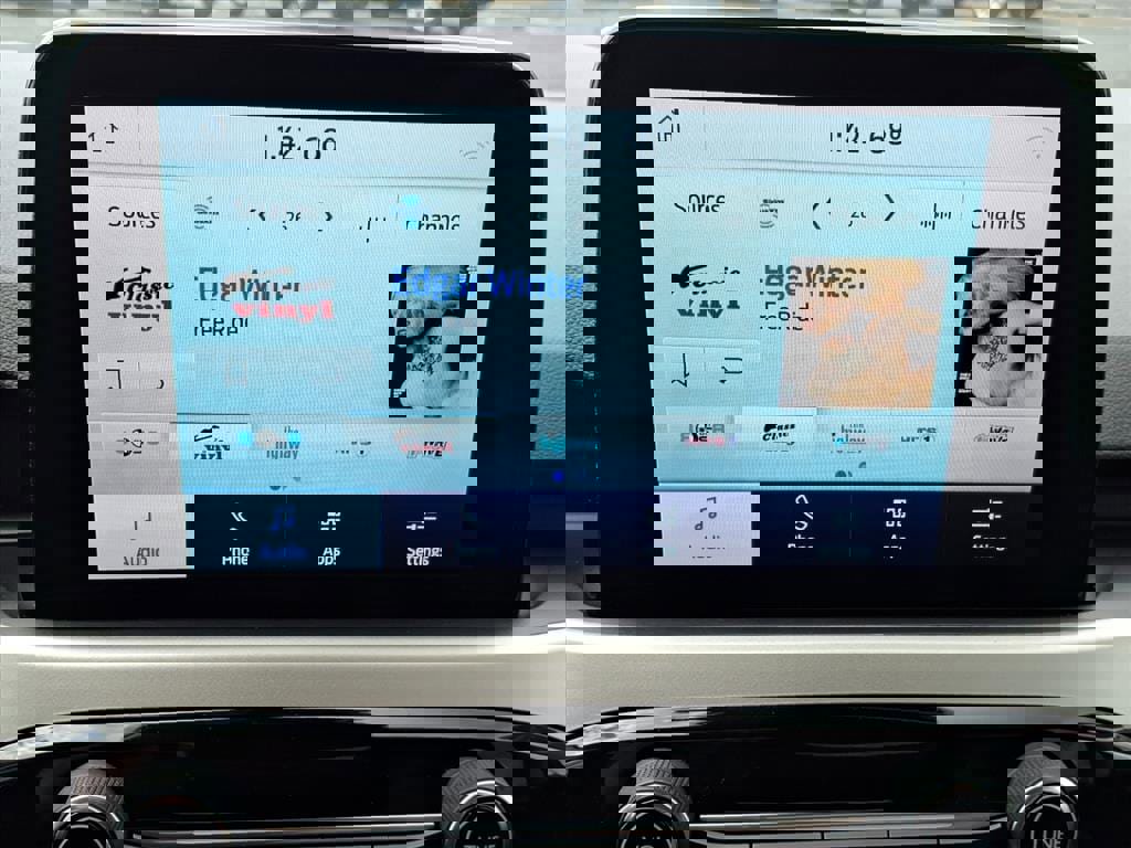 Certified 2020 Ford Escape SE image 21