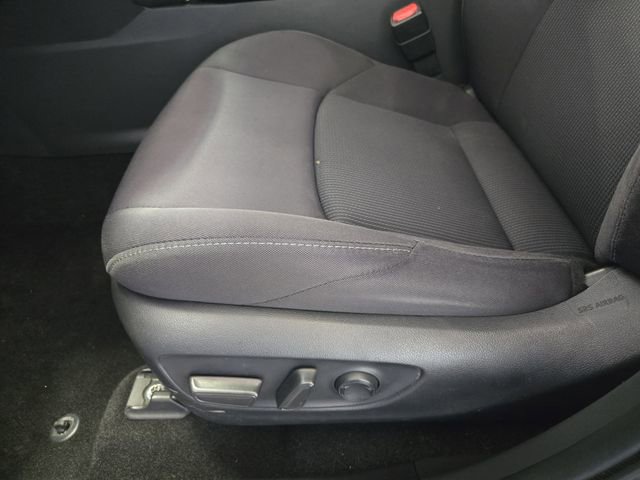 Used 2021 Toyota Venza LE w/ Carpet Mat Package (TMS) AWD/4WD image 24