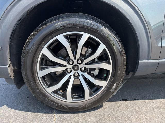 Certified 2020 Ford Explorer ST w/ Premium Technology Package AWD/4WD image 12