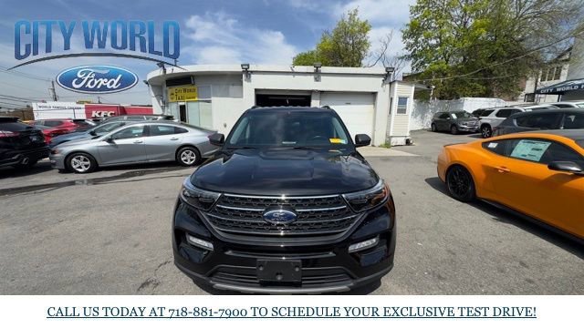 Certified 2023 Ford Explorer XLT w/ Equipment Group 202A image 5