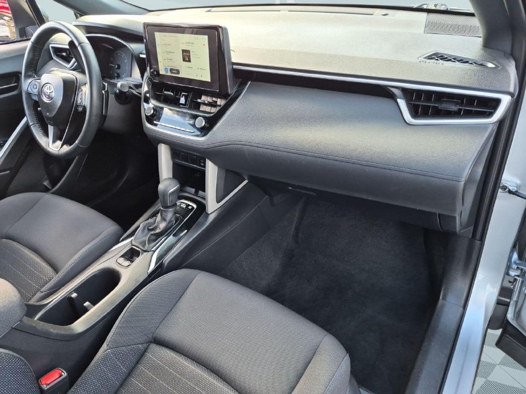 Used 2025 Toyota Corolla Cross AWD Hybrid image 29