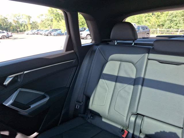 Used 2025 Audi Q3 2.0T Premium AWD/4WD image 12