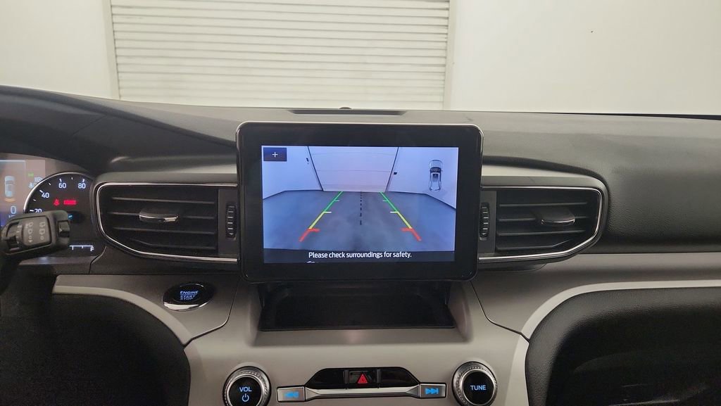 Certified 2024 Ford Explorer XLT w/ Equipment Group 202A image 30