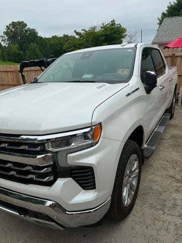 Used 2025 Chevrolet Silverado 1500 LTZ w/ LTZ Premium Package AWD/4WD image 4