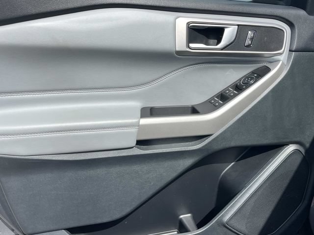 Certified 2024 Ford Explorer XLT w/ Equipment Group 202A AWD/4WD image 37
