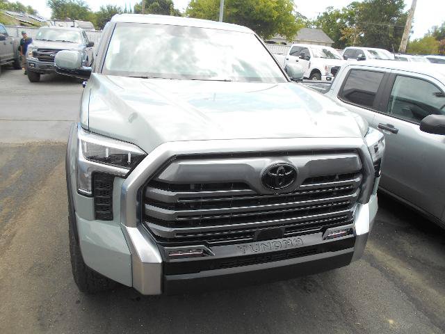 Used 2024 Toyota Tundra Limited AWD/4WD image 2