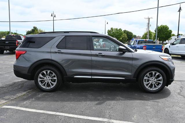 Certified 2023 Ford Explorer XLT w/ Equipment Group 202A AWD/4WD image 8