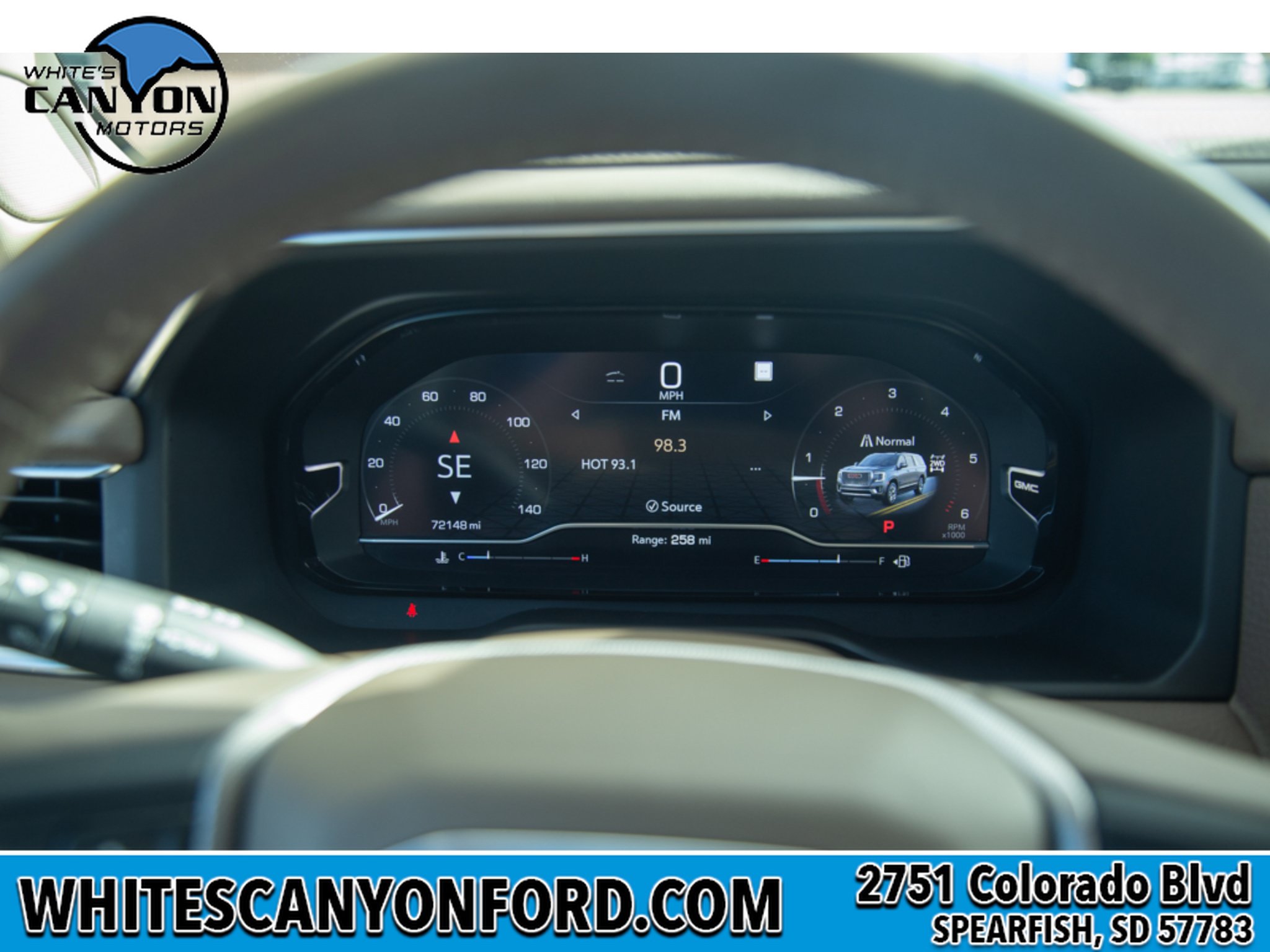 Used 2023 GMC Yukon XL Denali AWD/4WD image 12