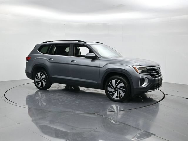 Used 2024 Volkswagen Atlas SE AWD/4WD image 3