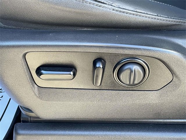 Used 2021 Chevrolet Silverado 1500 RST image 16