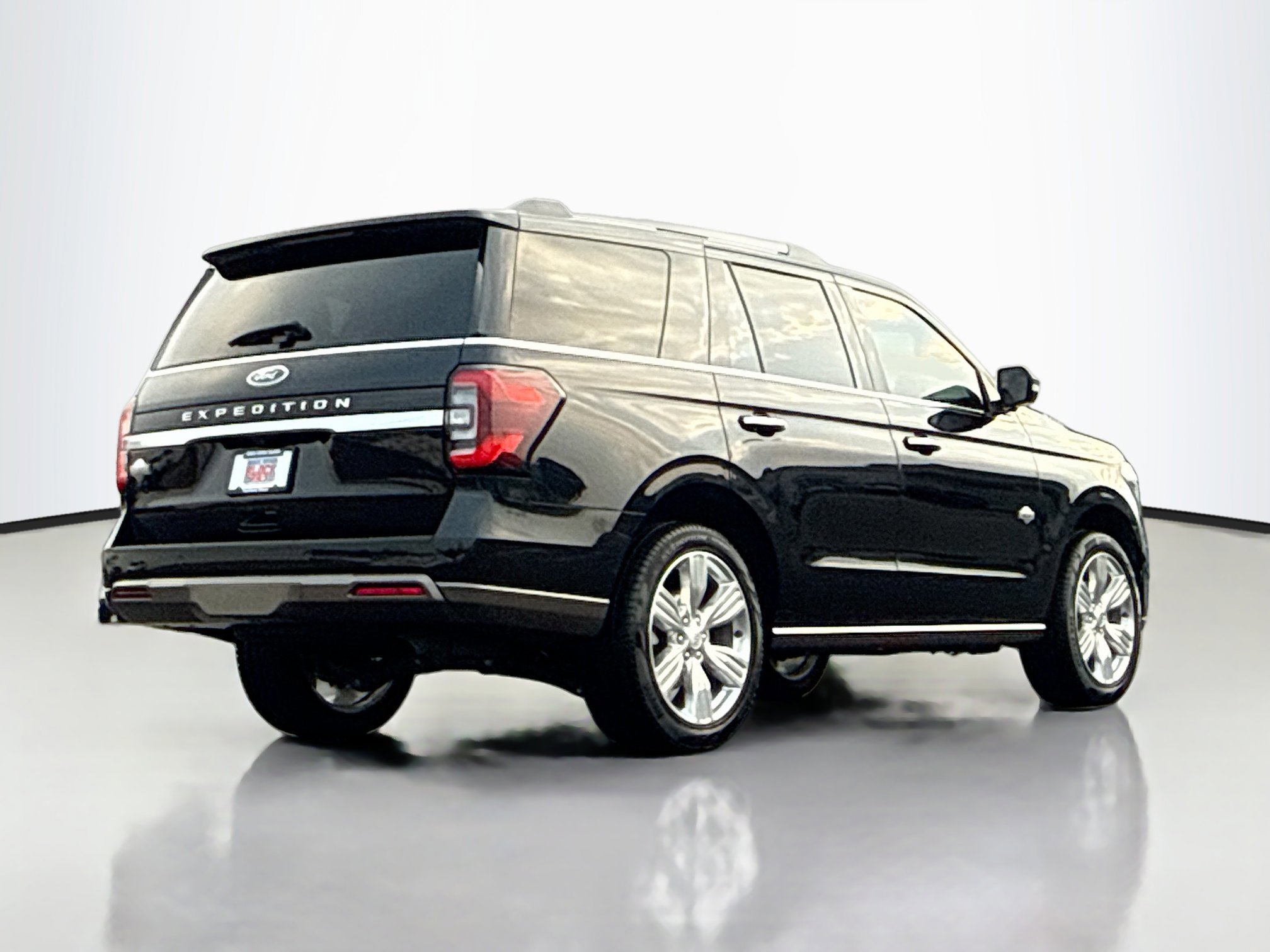 Certified 2024 Ford Expedition King Ranch image 3