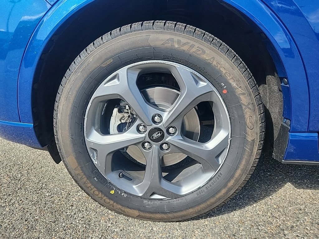 Certified 2023 Ford Escape ST-Line w/ Tech Pack #1 AWD/4WD image 23