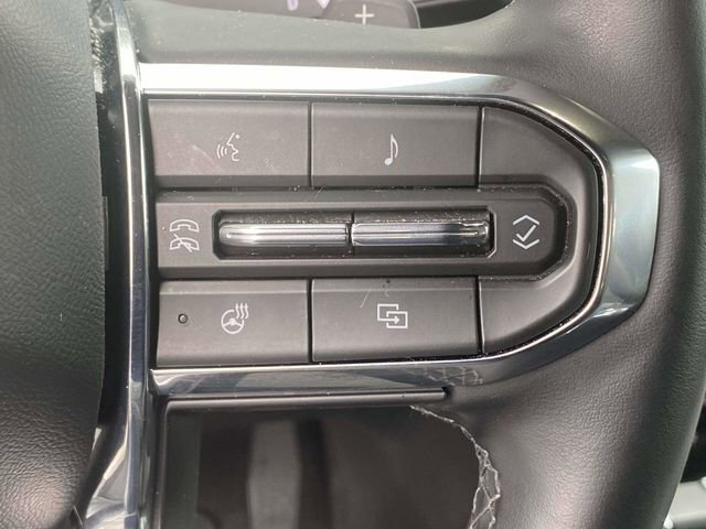 Used 2025 GMC Acadia Elevation image 24