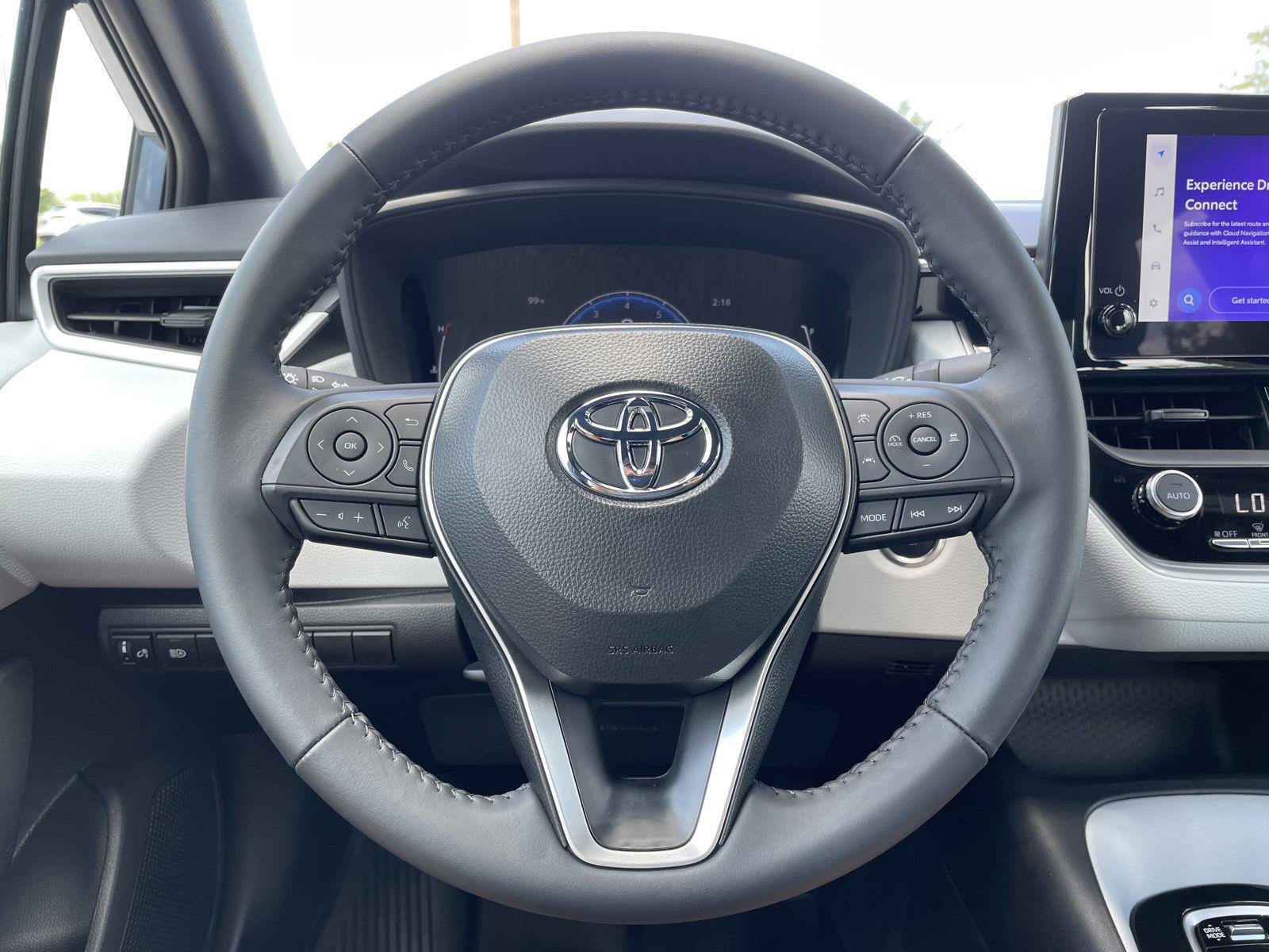 Used 2026 Toyota Corolla SE FWD image 12