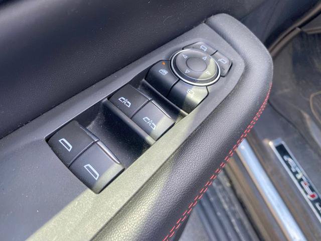 Used 2025 GMC Yukon XL AT4 Ultimate w/ LPO, Floor Liner Package AWD/4WD image 13
