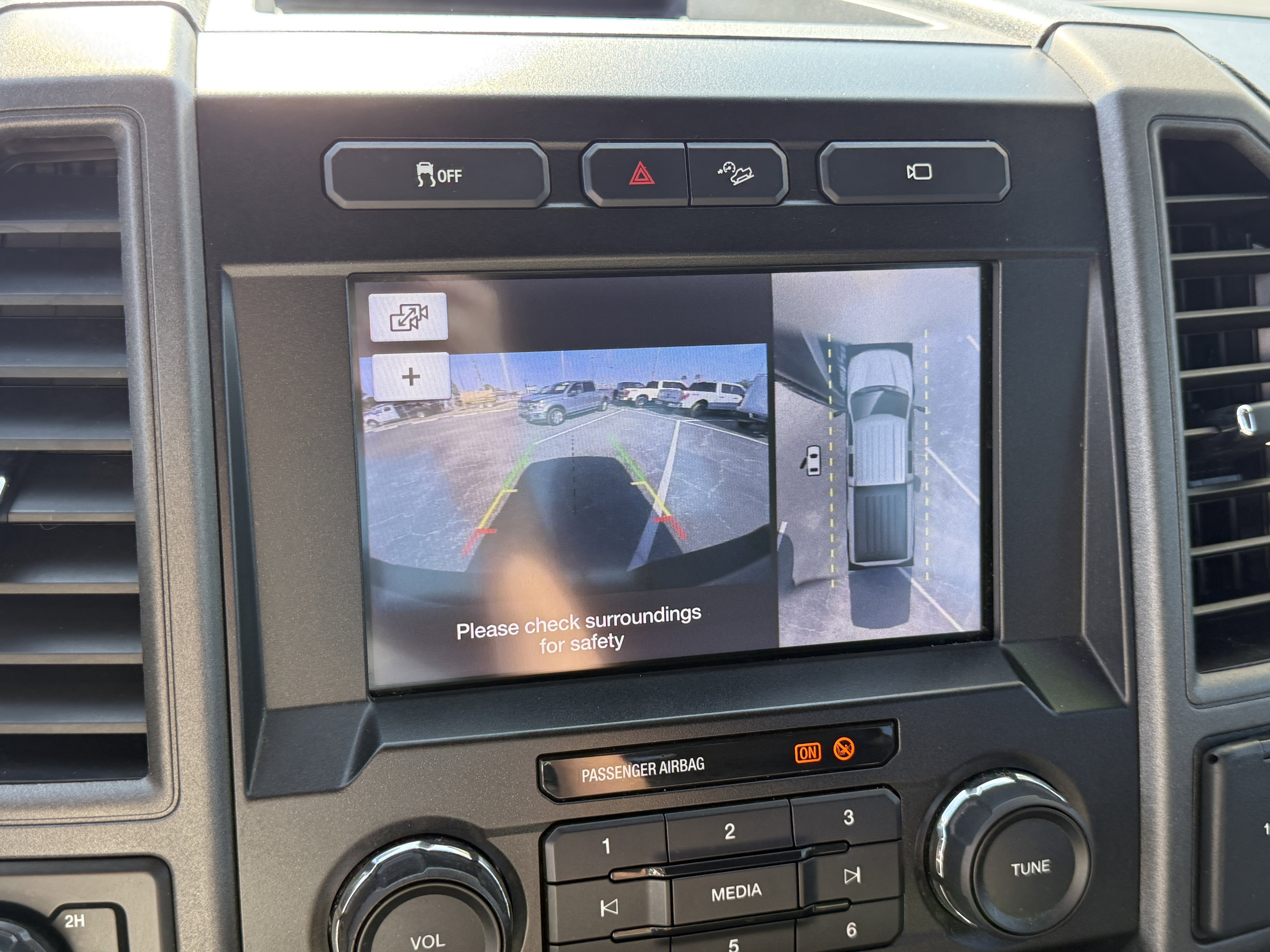 Certified 2019 Ford F250 XL w/ STX Appearance Package image 21