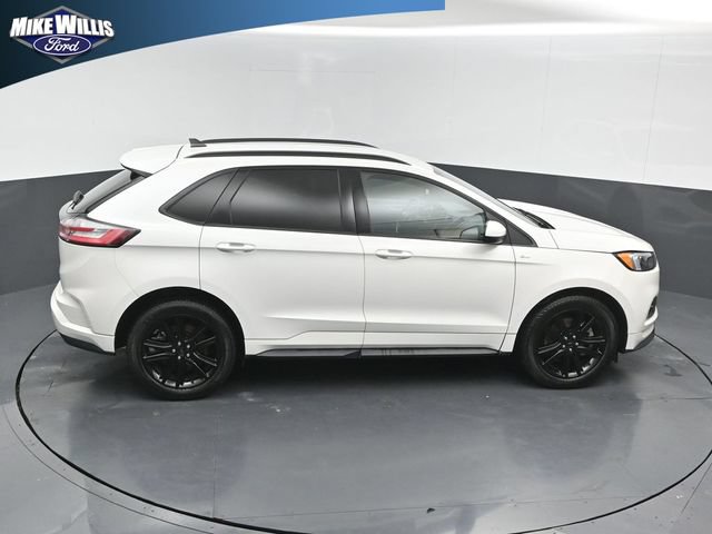 Certified 2022 Ford Edge ST-Line AWD/4WD image 16