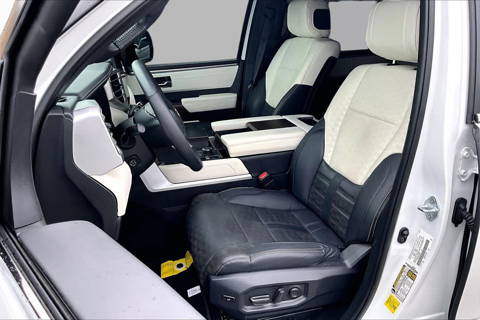 Used 2024 Toyota Sequoia Capstone AWD/4WD image 10