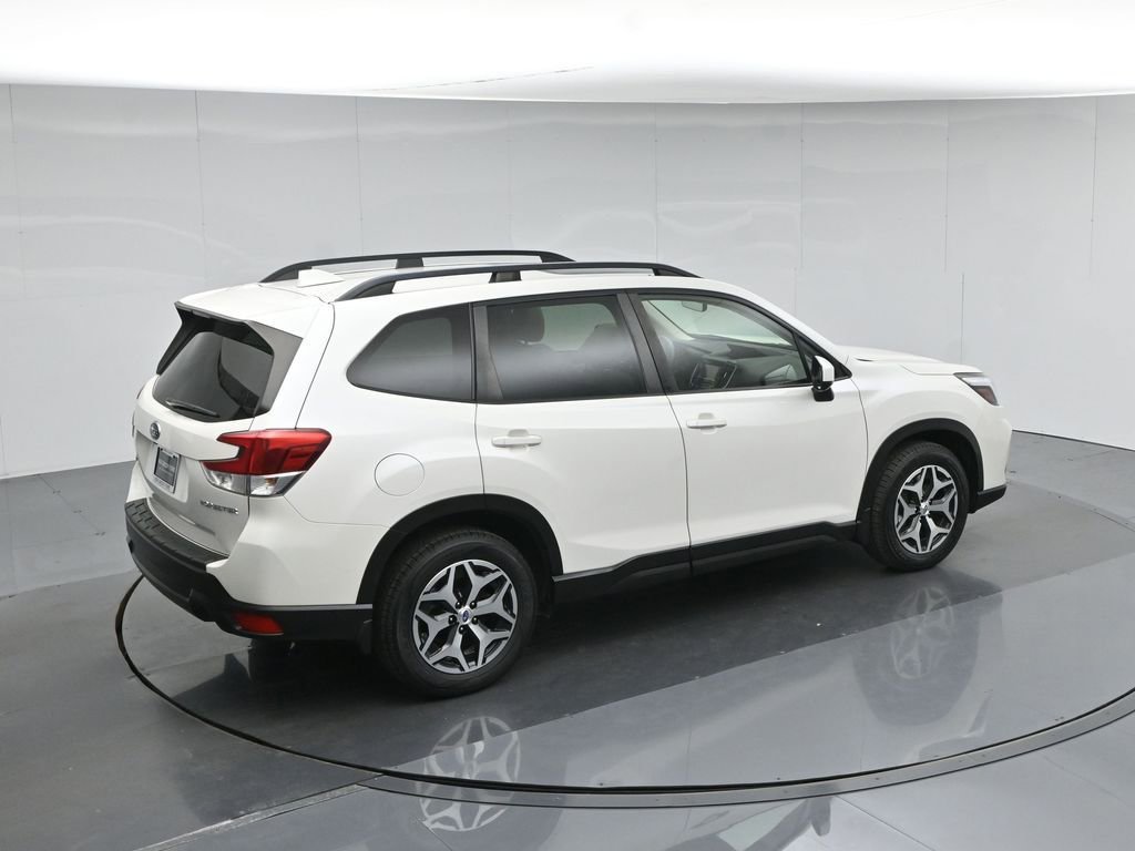 Used 2020 Subaru Forester Premium AWD/4WD image 45