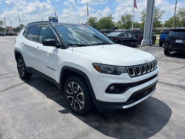 Used 2023 Jeep Compass Limited w/ Sun and Sound Group AWD/4WD image 7