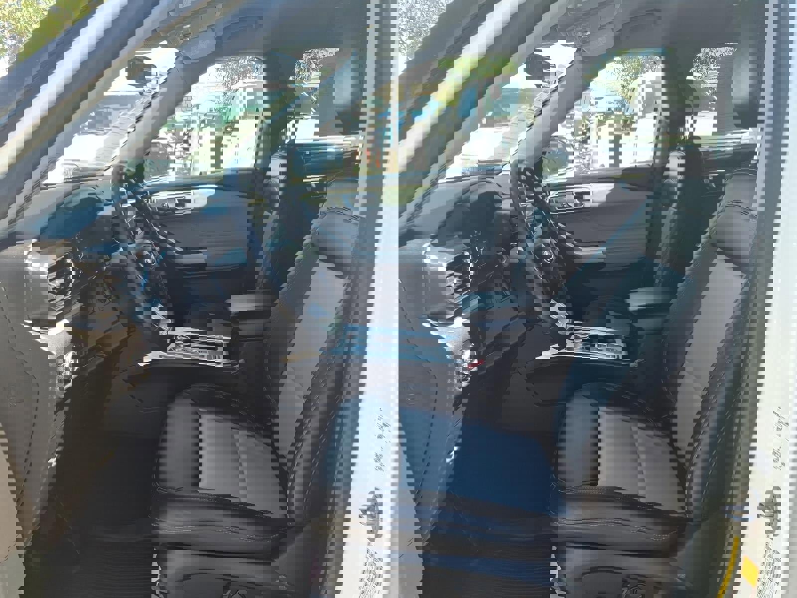 Certified 2023 Ford Explorer XLT w/ Equipment Group 202A image 24