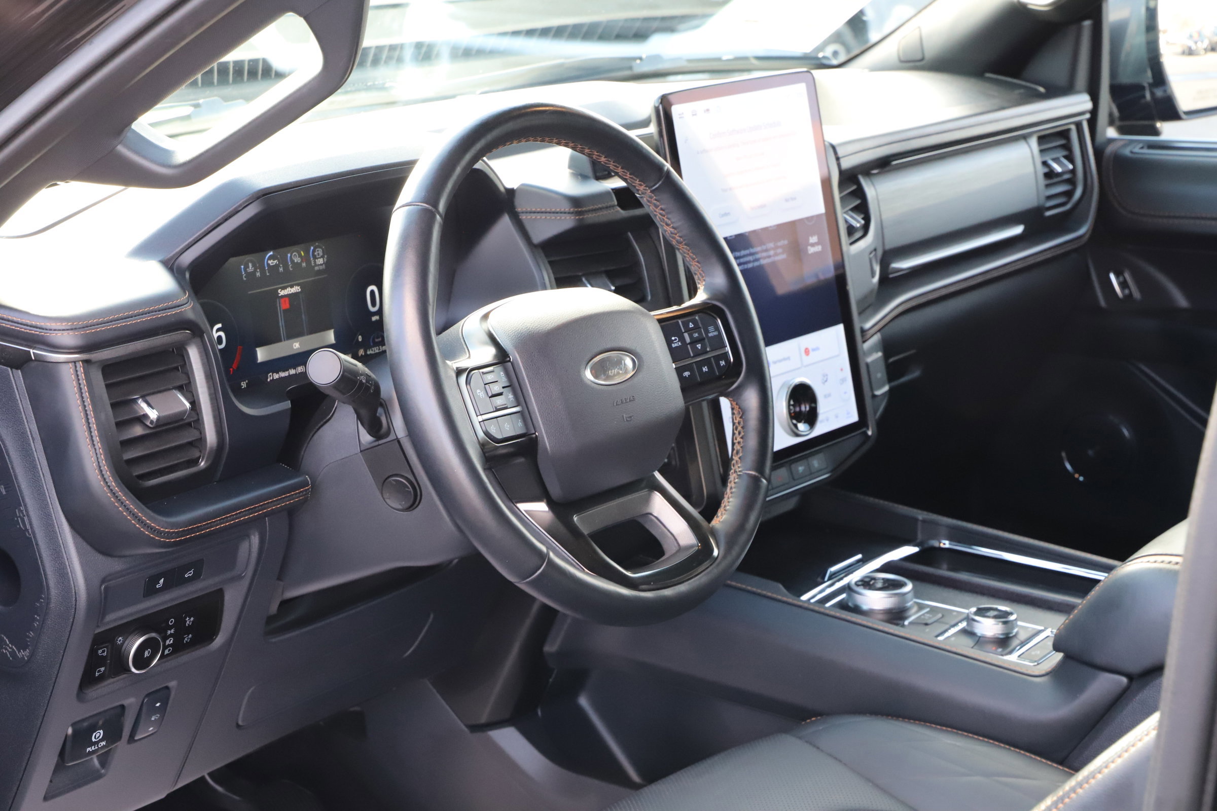 Certified 2023 Ford Expedition Platinum image 13