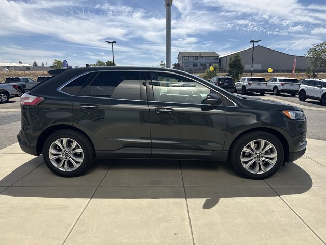 Certified 2024 Ford Edge Titanium AWD/4WD image 6